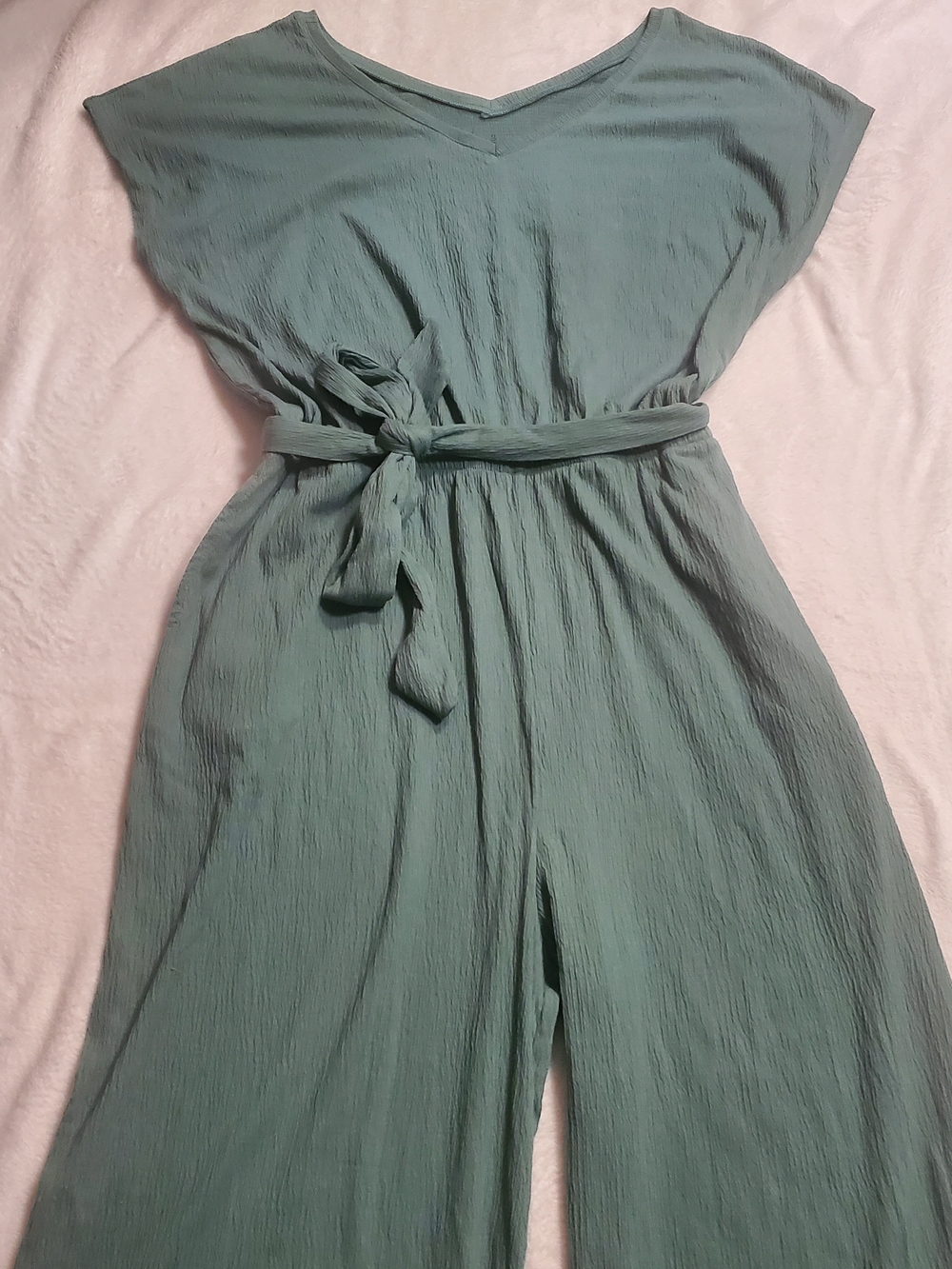 Cuddl Duds Sage Short-Sleeve Tie-Waist Jumpsuit - Picture 5 of 7